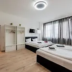 Modern Fancy Center *