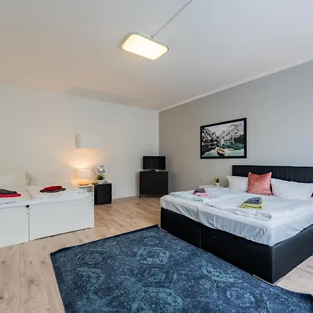 Modern Fancy Center *