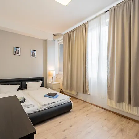 Modern Fancy Center Daire Berlin